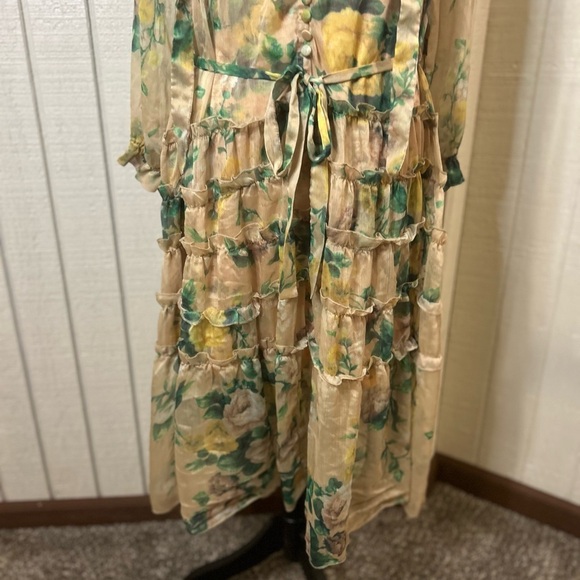 O.P.T. Cosmia Beige Floral Ruffle Tiered Midi Dress, size XL. - Picture 3 of 10